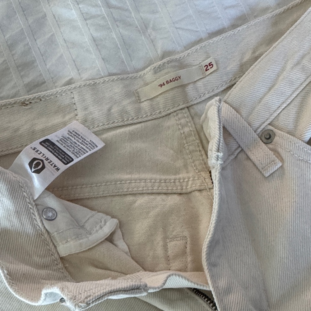 '94 Baggy Levis Ivory/Tan Pants - Size 25